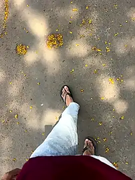 zxcvgf12300's Webcam Show