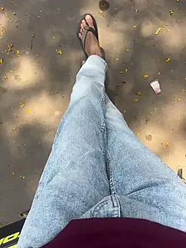 zxcvgf12300 Show in webcam