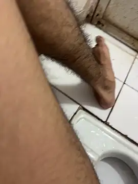 zxcvgf12300 Show Webcam