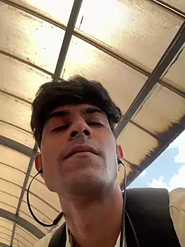 zxcvgf12300's Webcam Show