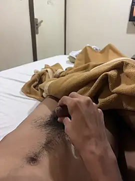zxcvgf12300's Webcam Show