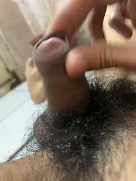 zxcvgf12300's Webcam Show