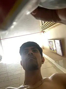 zxcvgf12300 Show in webcam