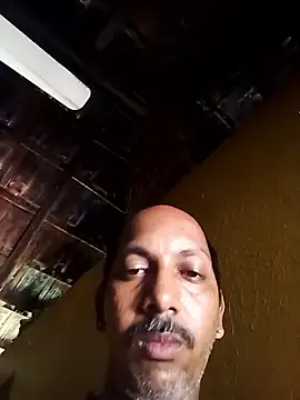Show de Abhikery na webcam