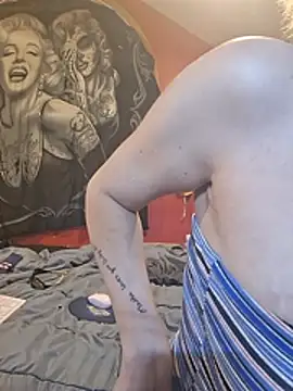 pineapplelife's Webcam Show