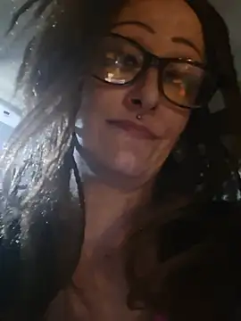 SplashhQueen420 Show in webcam