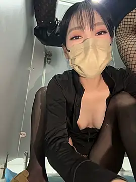 Show modela yenai_xx na web-kameri