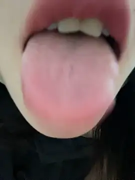 yenai_xx Show in webcam