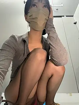 Pokazy przed kamerką – yenai_xx