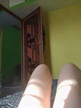הופעת וובקאם של jaanubabyb