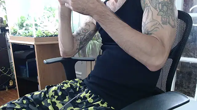 Show modela EspanolVato na web-kameri
