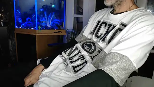 הופעת וובקאם של EspanolVato