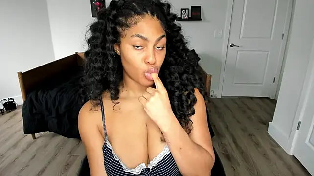 emorisplash's Webcam Show