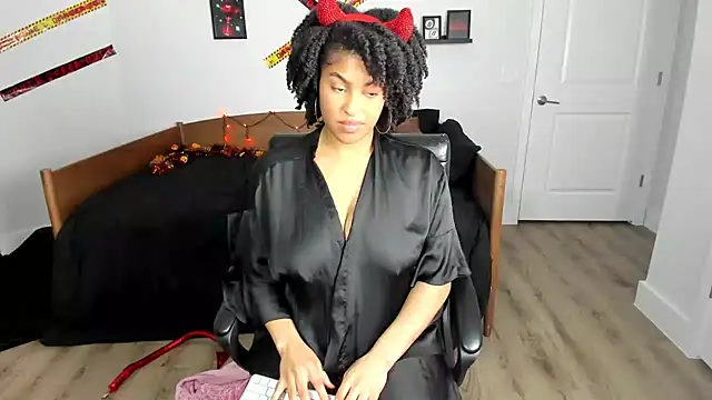 emorisplash Show in webcam