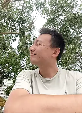 lvjinshun147 Show in webcam