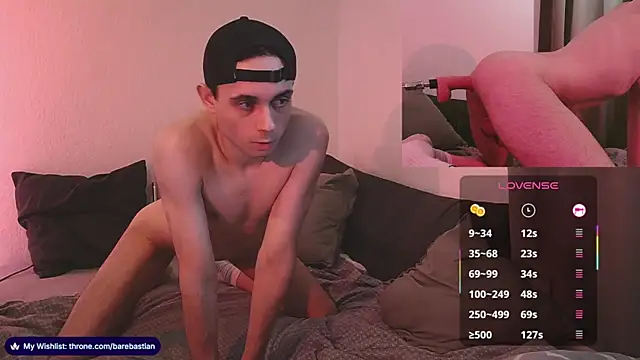 barebastian@xh: διαδικτυακό σόου στην κάμερα