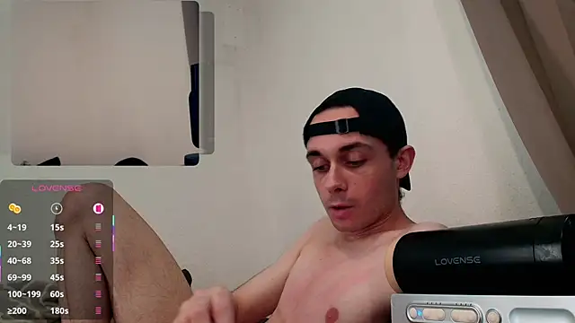 barebastian@xh Show Webcam