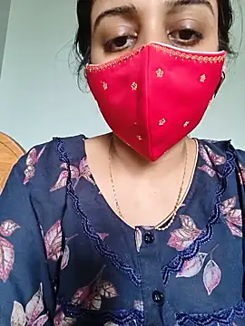 Tamil_shaliniのウェブカメラショー