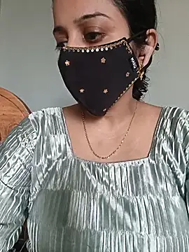 Tamil_shaliniのウェブカメラショー