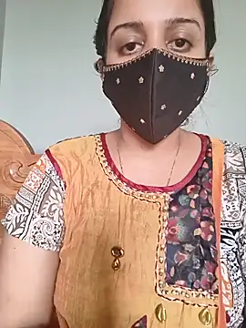 Pokazy przed kamerką – Tamil_shalini