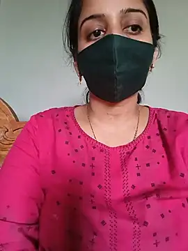 Pokazy przed kamerką – Tamil_shalini