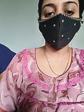Tamil_shalini Show in webcam