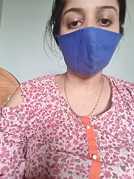 Tamil_shaliniのウェブカメラショー