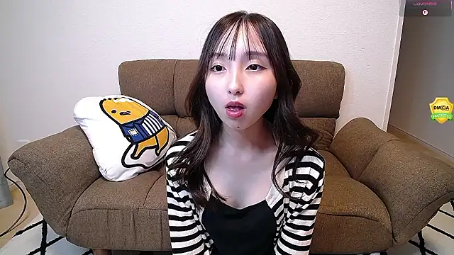 -Ema_ 웹캠 쇼