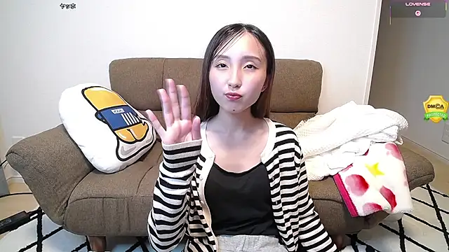 -Ema_のウェブカメラショー