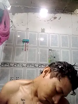 adanbenites1 Pertunjukan Webcam
