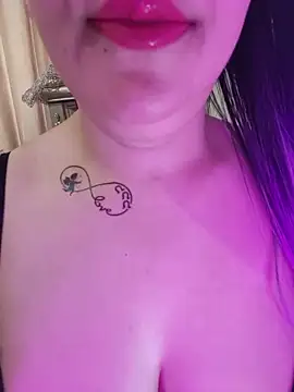 عرض كام Doodqueen