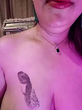 عرض كام Doodqueen