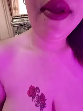 Chat XXX en directo de Doodqueen