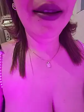 عرض كام Doodqueen