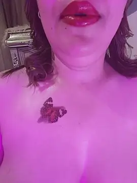 عرض كام Doodqueen