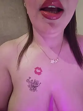 Chat XXX en directo de Doodqueen