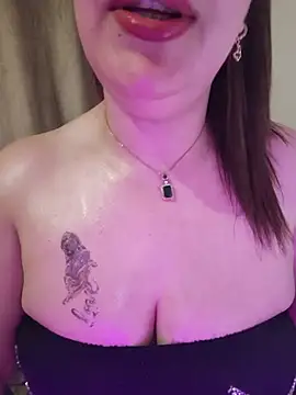 عرض كام Doodqueen