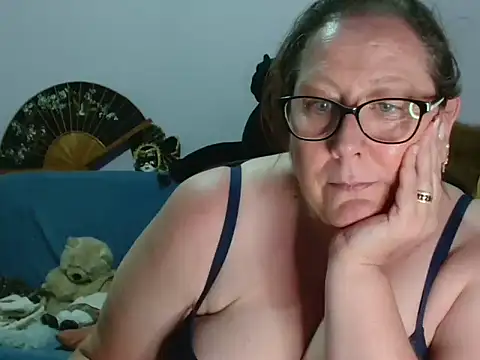 xmyriamx's Live XXX Chat