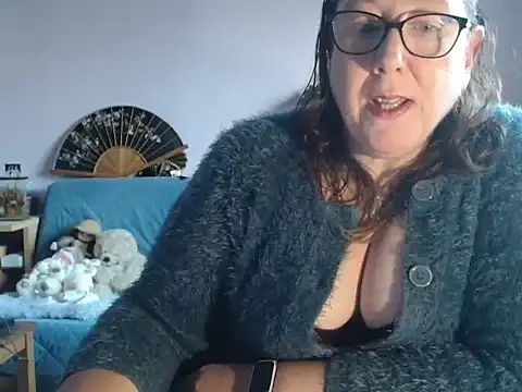 צ'אט XXX בשידור חי של xmyriamx