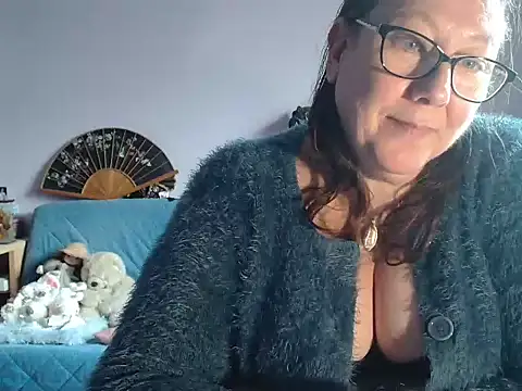Онлайн чат XXX xmyriamx