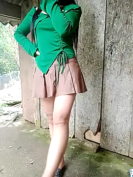 him220 Show in webcam