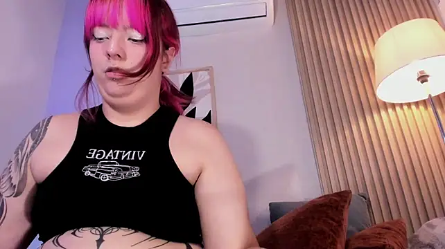 HannahSkies' Live XXX Chat