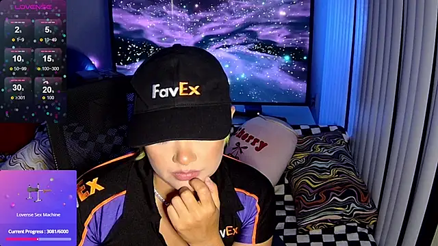 GreenTeaFae's Live XXX Chat