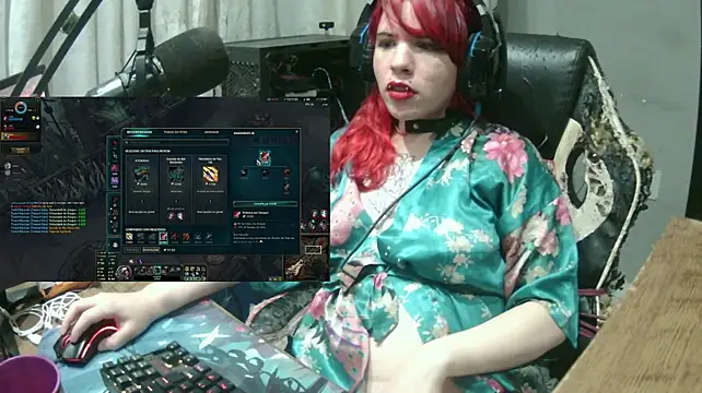 MorangoCChoc Show in webcam