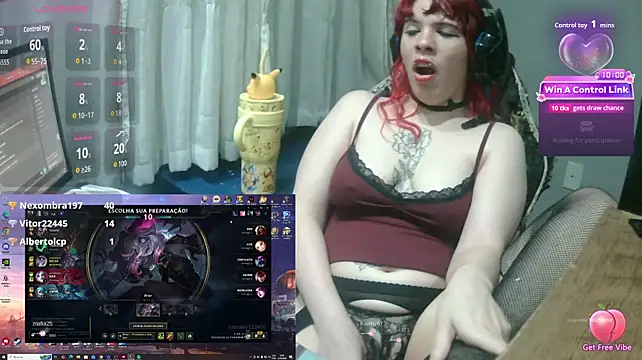 MorangoCChoc Show in webcam