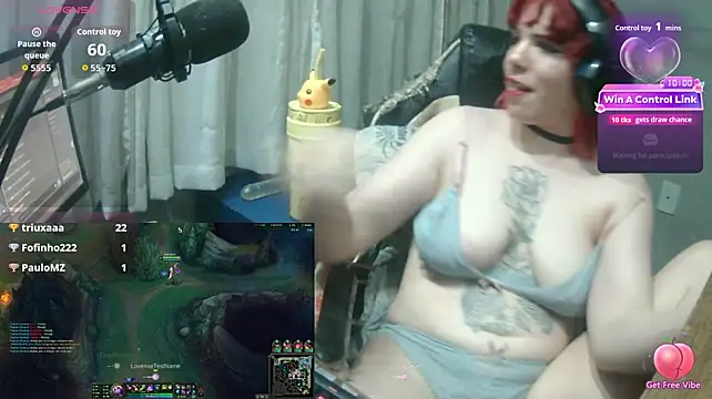 MorangoCChoc Show in webcam