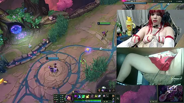 MorangoCChoc Show in webcam
