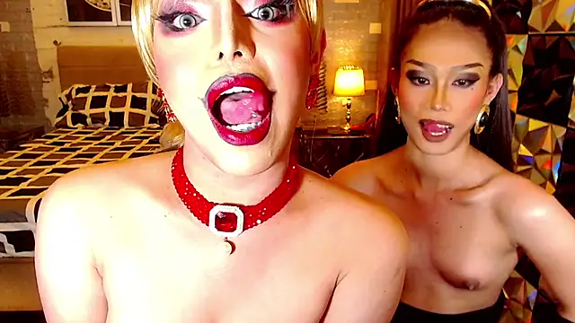 BigCockLatinaTS Show in webcam