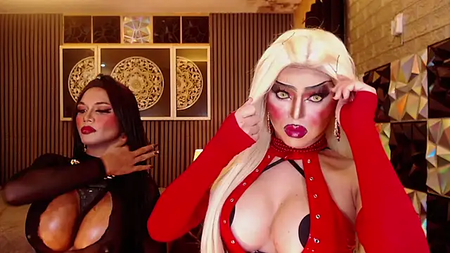 BigCockLatinaTS Webcam-Show