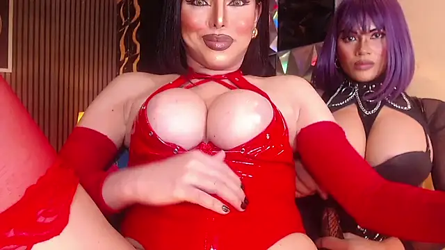 BigCockLatinaTS' Webcam Show